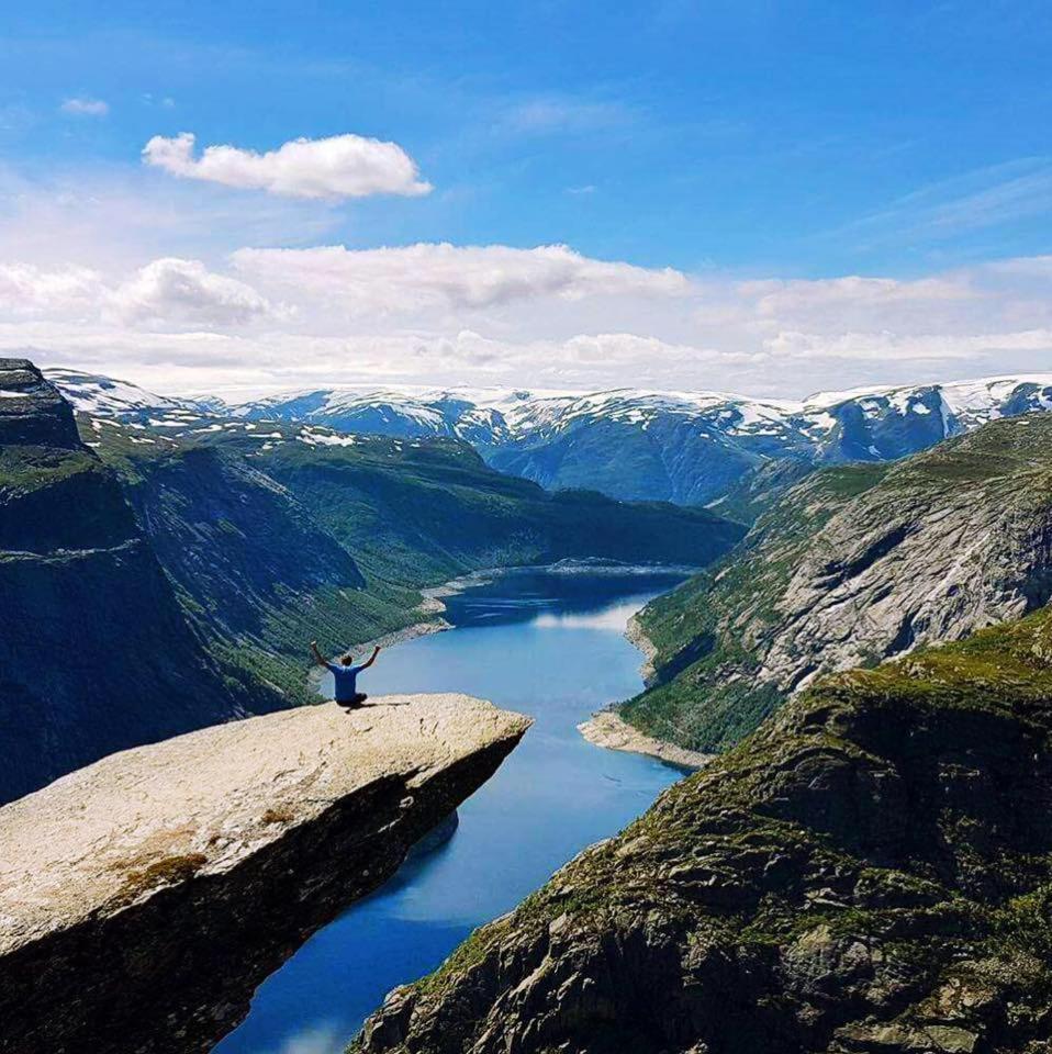 Skanevik Fjordhotel Exterior photo